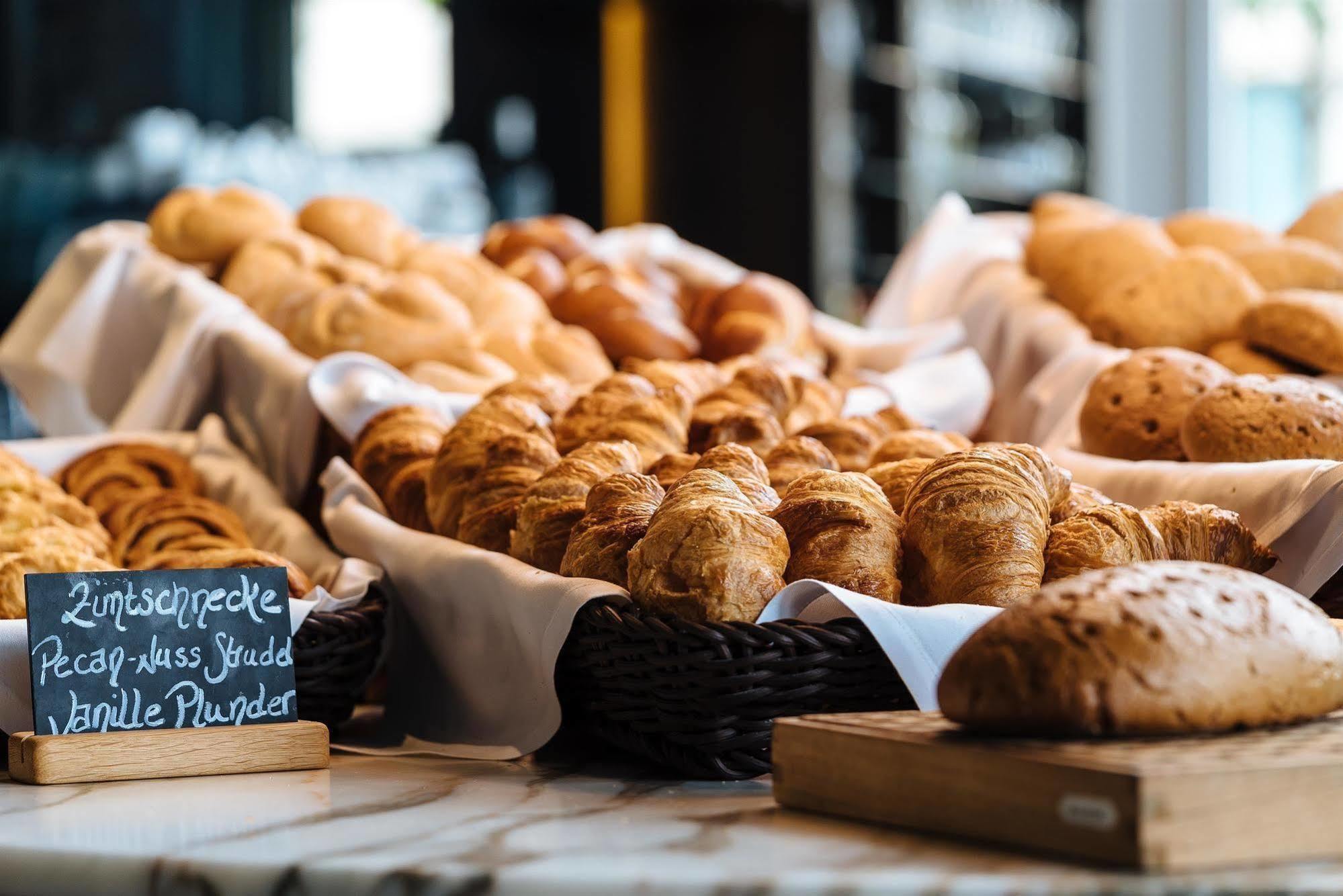 Motel One Brussels Ngoại thất bức ảnh